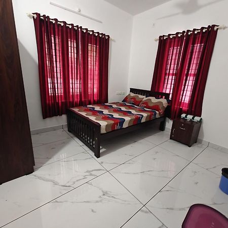 Aadhi Villa Varkala Exteriör bild